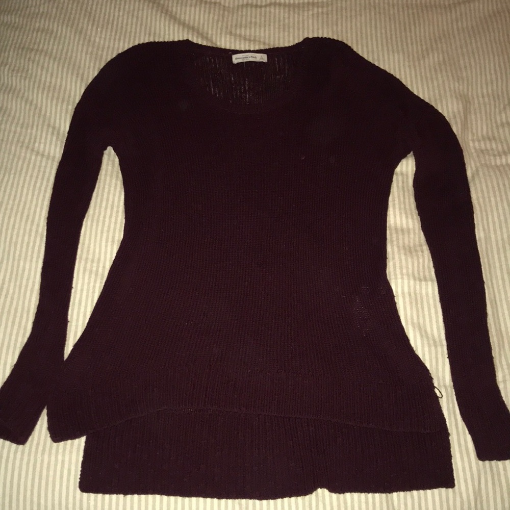 Maroon knit sweater